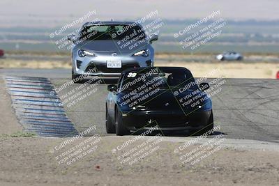 media/Sep-15-2024-Speed Ventures (Sun) [[7a54f7ed2f]]/Yellow Group/Session 1 (Outside Grapevine)/